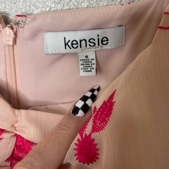 KENSIE Floral Embroidered Puff Sleeve Chiffon Midi Dress In Blush/ Rasberry - Picture 6 of 8